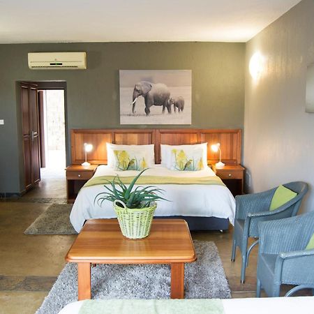 Ebundu Lodge White River Esterno foto